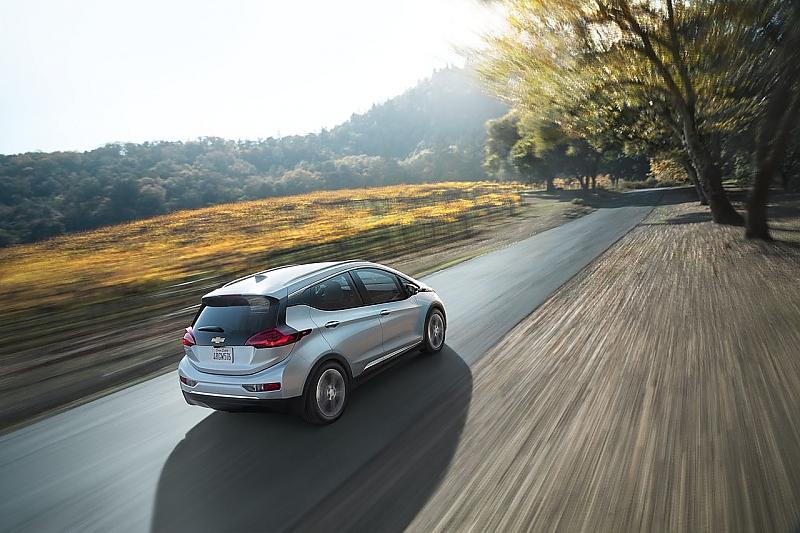 Der Chevrolet Bolt erreicht in weniger als sieben Sekunden die 100-km/h-Marke