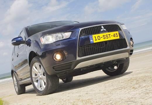 MITSUBISHI-Outlander-2-0-2WD--2010-