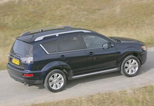 MITSUBISHI-Outlander-2-0-2WD--2010-