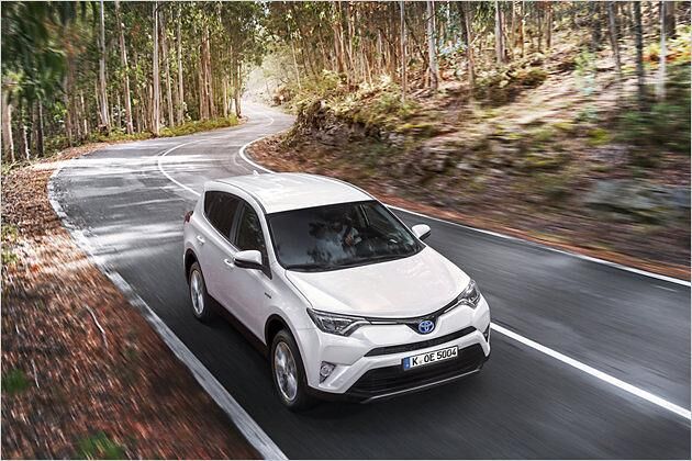 Die Preise für den RAV4 Hybrid beginnen bei 31.990 Euro