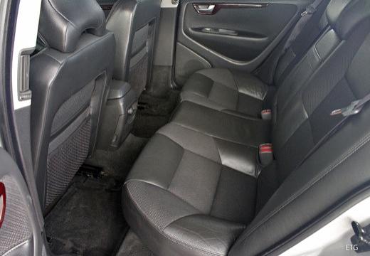 VOLVO-S60-2-4--2000-2004-