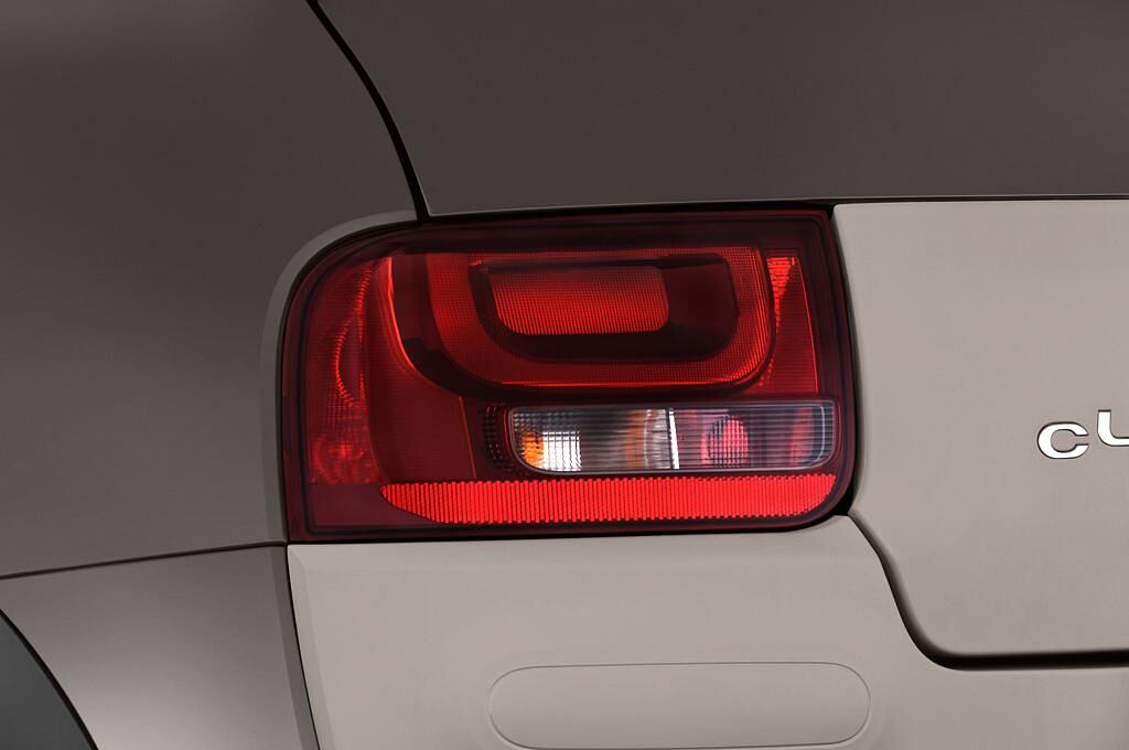 Citroen C4 Cactus (Baujahr 2014) Shine Edition 5 Türen Rücklicht
