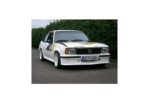 Opel Ascona Limousine (1975–1981)