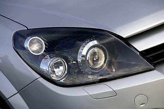 Astro-Look: Die Scheinwerfer des Astra