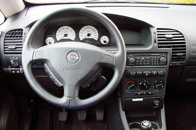 Aufgeräumtes Cockpit