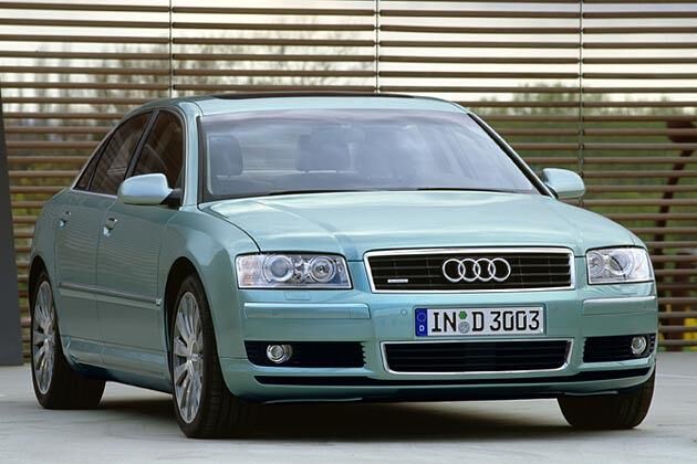 Ab Sommer 2003 zu haben: Audi A8 4.0 TDI quattro
