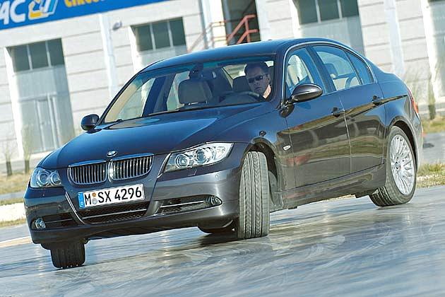 Testfahrt auf spiegelglattem Händlingkurs