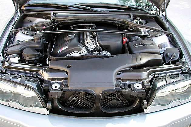 Ein faszinierender Motor: Der Sechzylinder-Reihenmotor leistet 343 PS