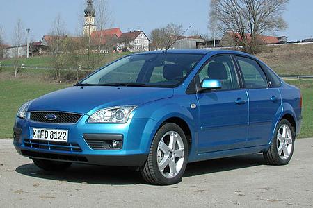 Ford Focus Viertürer-Limousine 1.6 TDCi: Eine Stufe höher Ford Focus Viertürer-Limousine 1.6 TDCi: Eine Stufe höher