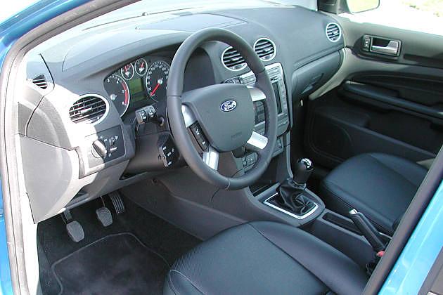 Das Interieur der Ghia-Ausstattung mit optionalen Ledersitzen