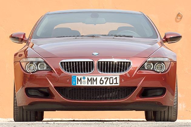 Der V10-Motor saugt sich seine Luft durch extra-große Öffnungen