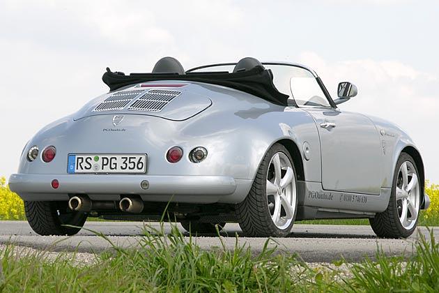 Spätestens auf den zweiten Blick ist zu erkennen, dass es sich um einen Nachbau handelt