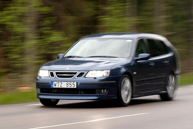 Rennt bis zu 245 km/h schnell: Der 9-3 SportCombi mit neuen V6-Motor