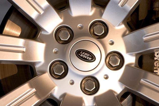 Imposant und schick: Die 20-Zoll-Felgen sind beim Supercharged serienmäßig