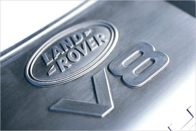 Der V8-Kompressor aus dem Hause Jaguar wurde von Land Rover leicht modifiziert