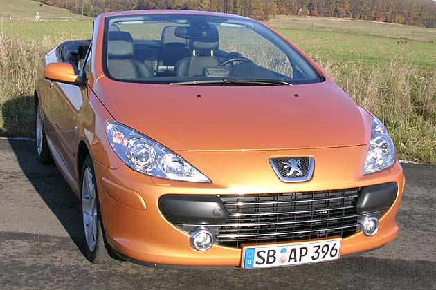 Der CC hat nun den gleichen Grill wie die facegeliftete 307 Limousine