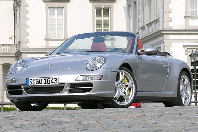 Der Highend-Elfer: Der Carrera 4S mit Keramikbremsen (erkennbar am gelben Bremssattel)