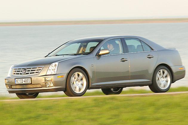 Cadillac STS: Trotz Downsizing immer noch eine imposante Erscheinung
