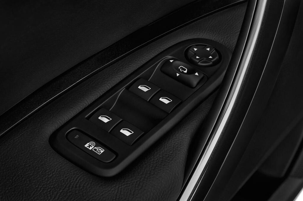 Citroen C5 Tourer (Baujahr 2016) XTR 5 Türen Bedienungselemente Tür