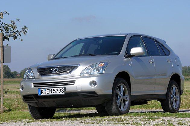 Den Lexus RX gibt es jetzt außer als RX 300 auch mit Hybridantrieb als RX 400h