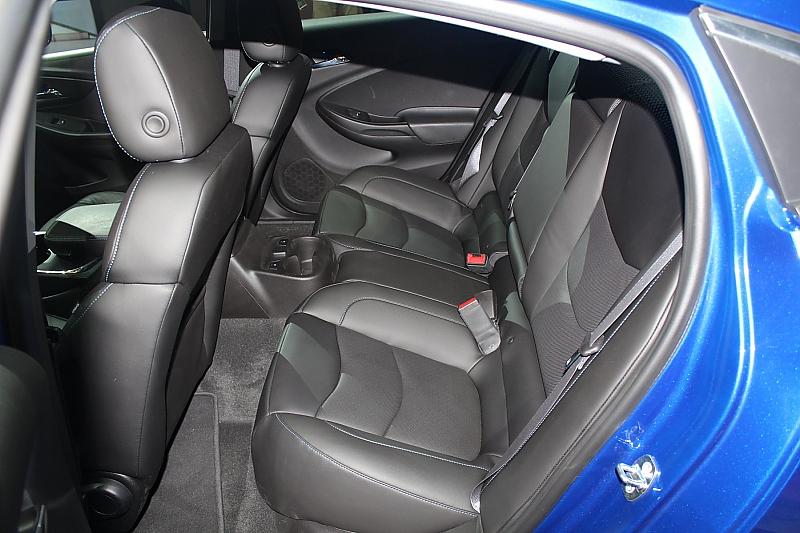 Chevrolet Volt 2016 - mehr Platz im Fond