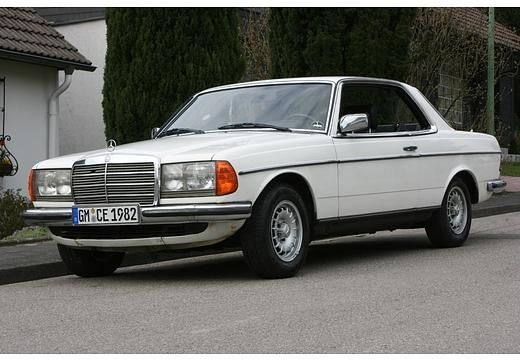 Mercedes-Benz W 123 Coupé (1975–1986) Mercedes-Benz W 123 Coupé (1975–1986)