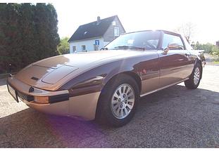 Mazda RX-7 Coupé (1981–1986) Mazda RX-7 Coupé (1981–1986)