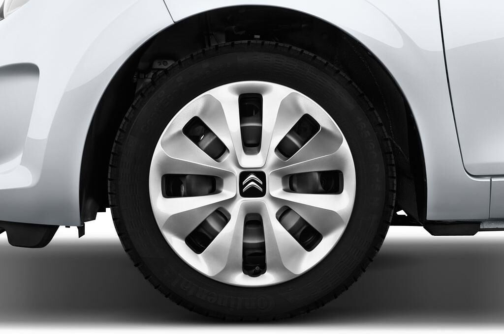 Citroen C1 (Baujahr 2014) Feel 5 Türen Reifen und Felge