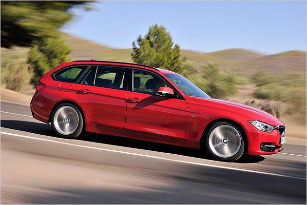 Der 3er Touring erhält kurz nach Marktstart drei weitere Motorisierungen: 320i, 318d und 316d Touring