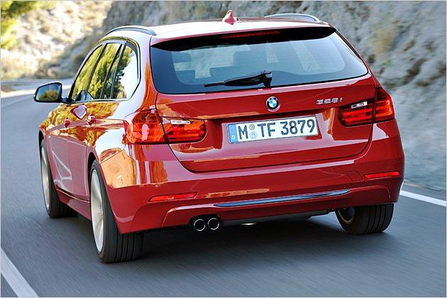 Der neue 3er Touring startet am 22. September 2012 als 328i (Bild), 320d und 330d