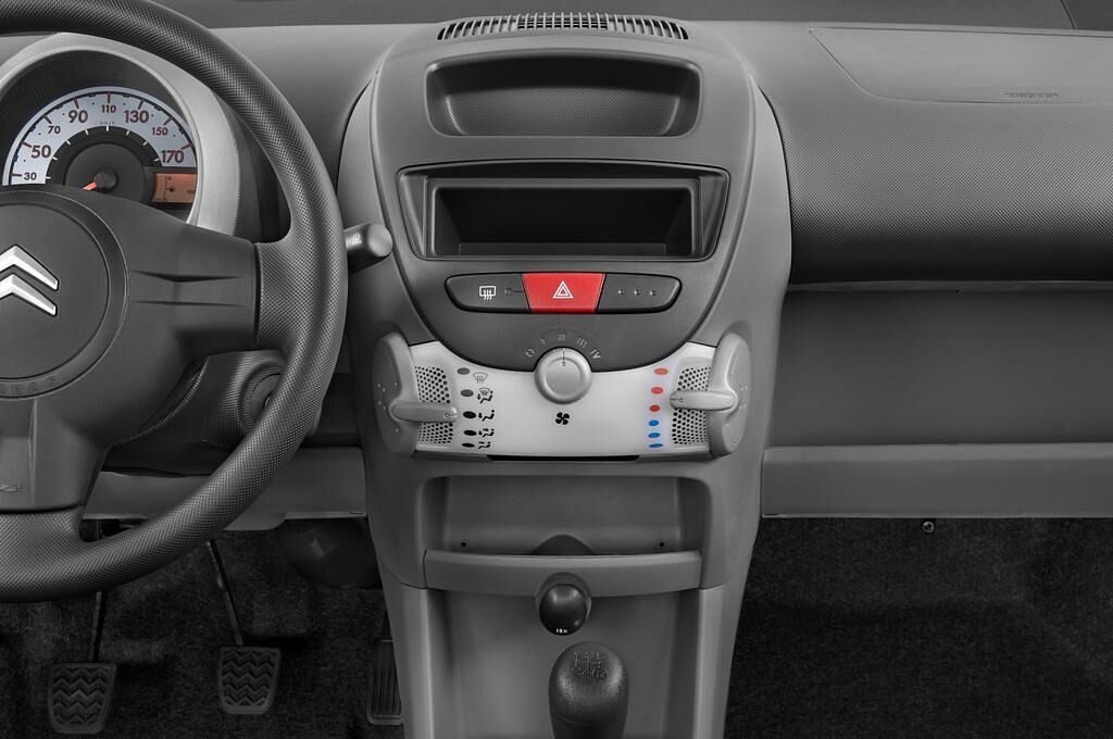 Citroen C1 (Baujahr 2009) C-Chic 5 Türen Mittelkonsole
