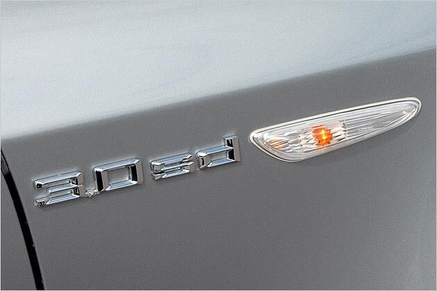 Ein X3 mit diesem Schriftzug ist bis zu 240 km/h schnell