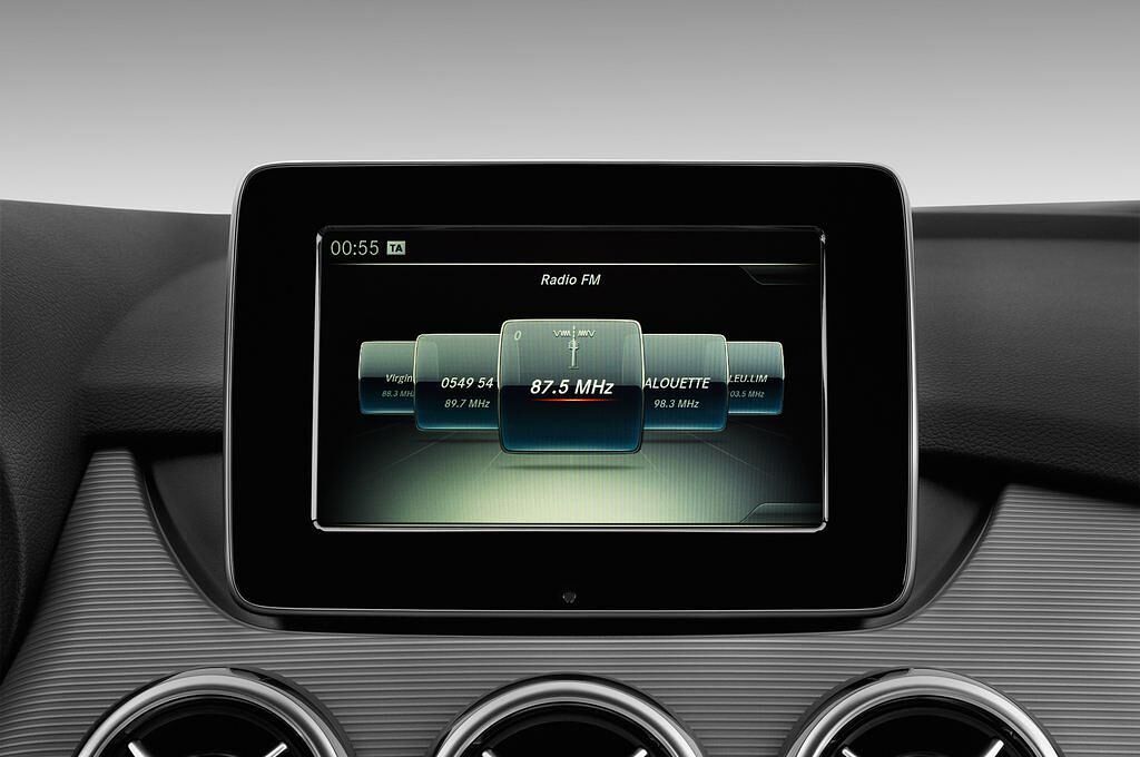 Mercedes B-Class (Baujahr 2017) Style 5 Türen Radio und Infotainmentsystem