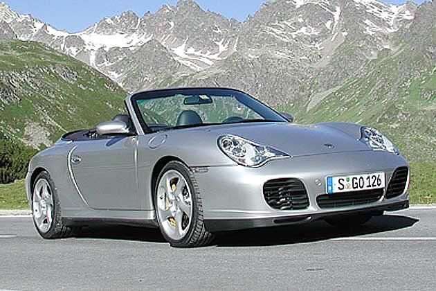 Das 911 Carrera 4S Cabriolet ist wie geschaffen für einen sonnigen Ausflug in die Berge