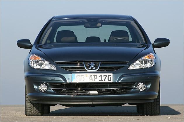 Der 607 Platinum HDi FAP 170 Bi-Turbo ist Peugeots Spitzenmodell
