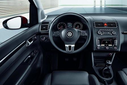 Vergleich Mazda 5 vs. VW Touran