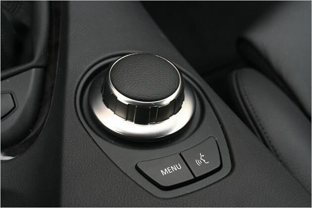 Controller: Über diesen Drehknopf wird das iDrive bedient