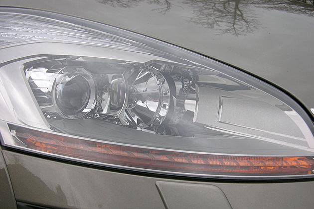 Klarer, leicht aggressiver Blick: Die Frontlampen des C4 Picasso