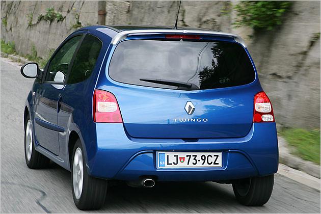 Die getestete GT-Version hat einen Auspuff mit ovalem Querschnitt