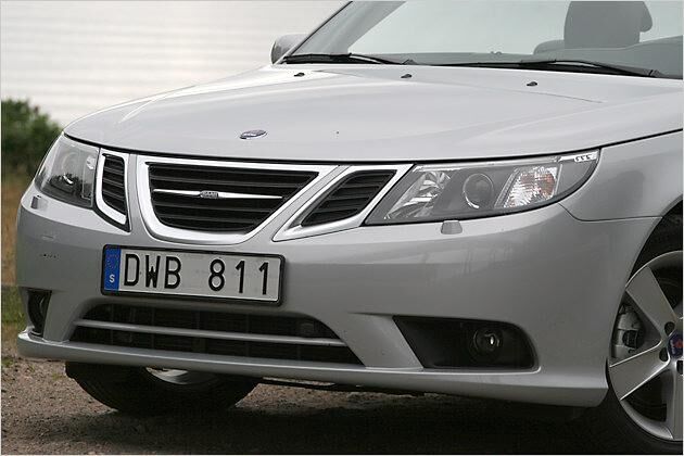 Böser Blick: Die sportliche Front des 9-3 Cabriolets