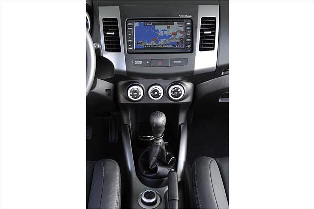 Das Navi-System mit großem Farbdisplay kostet 2.490 Euro Aufpreis