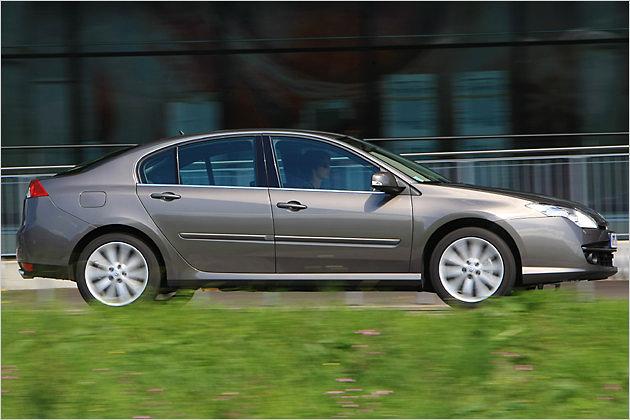 Die neue Limousine ist fast zehn Zentimeter länger als der Vorgänger