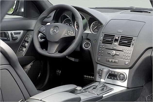 Das gesamte AMG-Interieur ist auf Sportlichkeit getrimmt