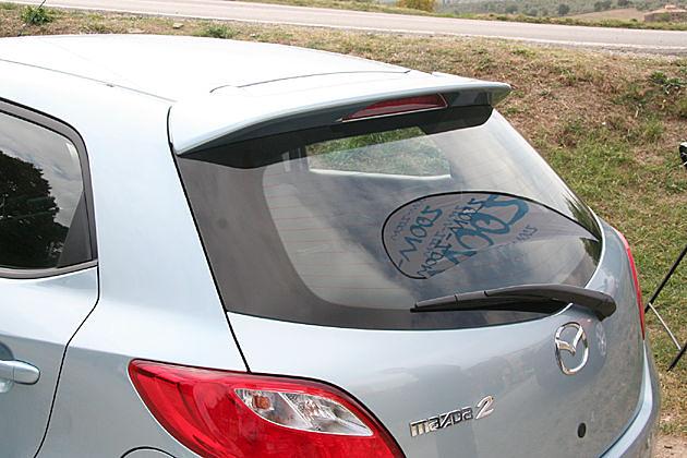 Mit dem Sportpaket wird aus der Abrisskante ein veritabler Dachspoiler