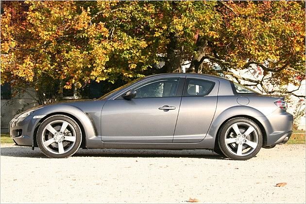 Geduckte Form: Der RX-8 ist Mazdas emotionalstes Modell