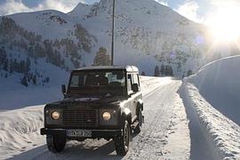Praxistest: Land Rover Defender - Auf verlorenem Posten Praxistest: Land Rover Defender - Auf verlorenem Posten