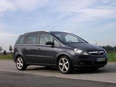Praxistest: Opel Zafira 1.9 CDTi - Schrecken aller Kombis Praxistest: Opel Zafira 1.9 CDTi - Schrecken aller Kombis