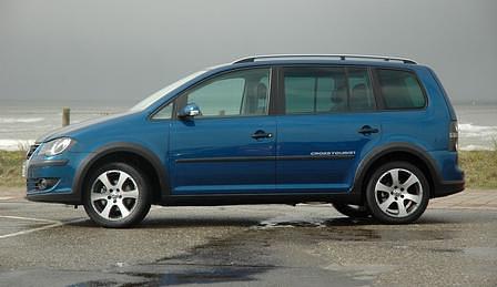 VW CrossTouran