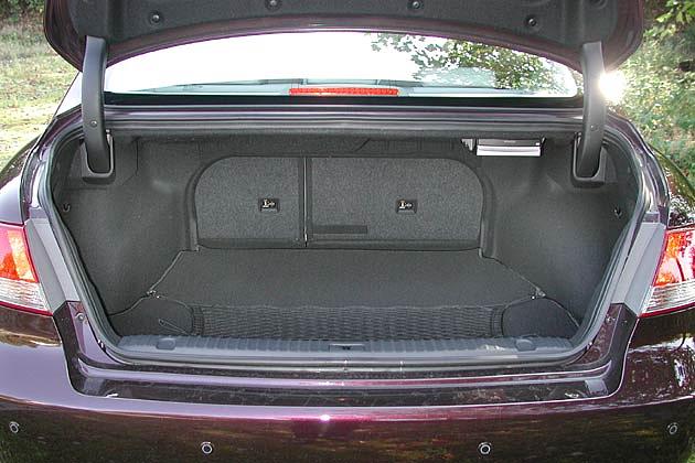 Der Kofferraum fasst 523 Liter