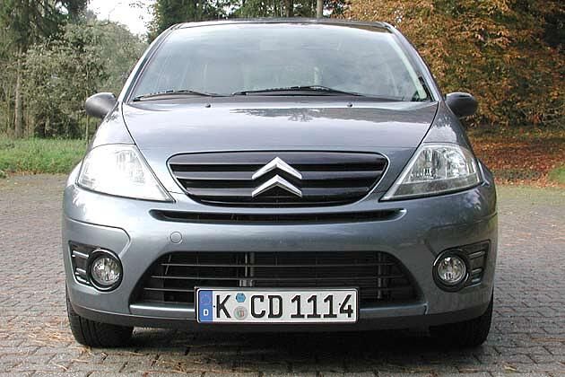 Das Nummernschild ist bei allen C3 eine Etage tiefer gewandert